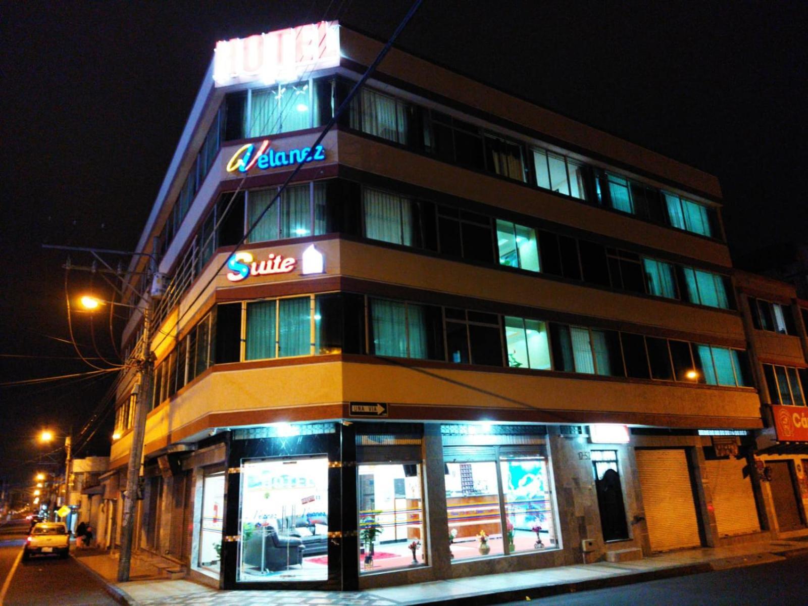 Hotel Velanez Suite Riobamba Exterior foto