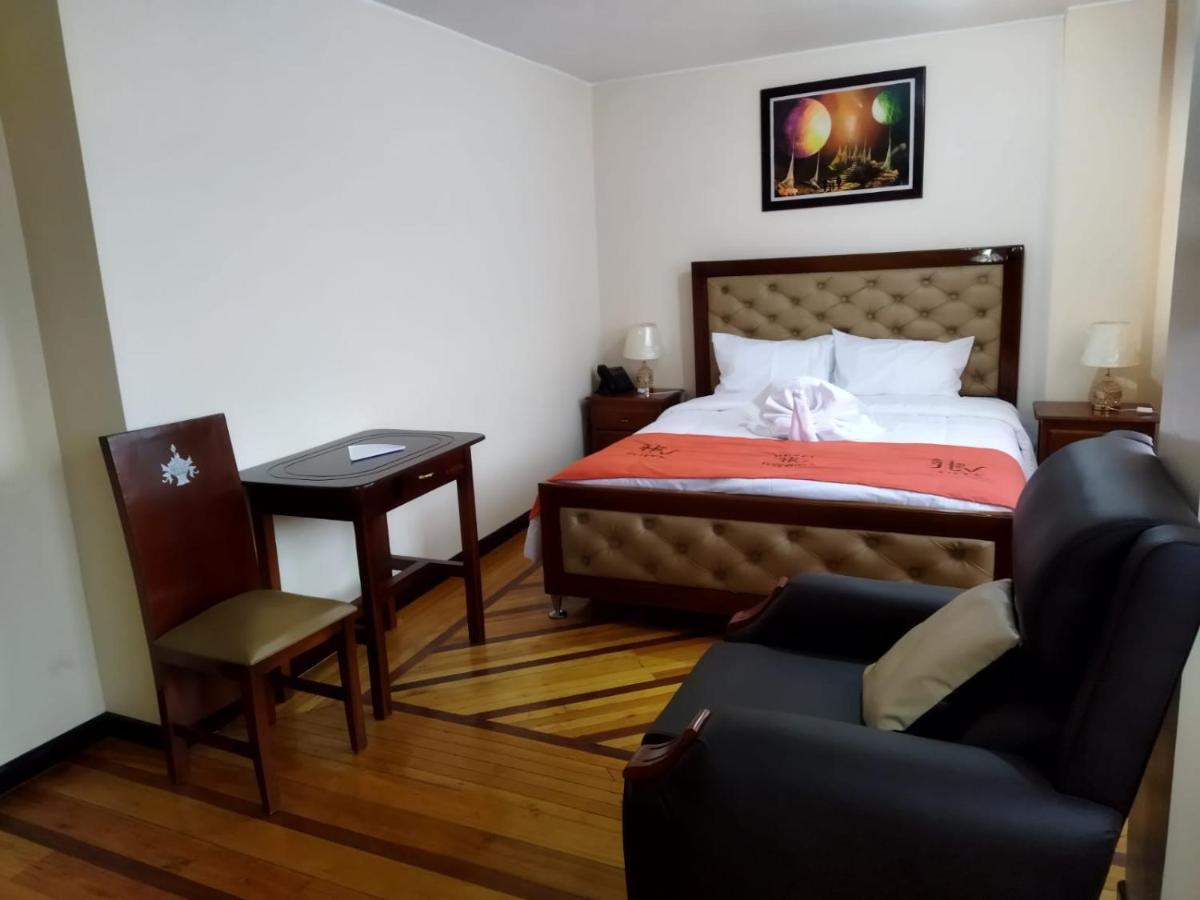 Hotel Velanez Suite Riobamba Exterior foto