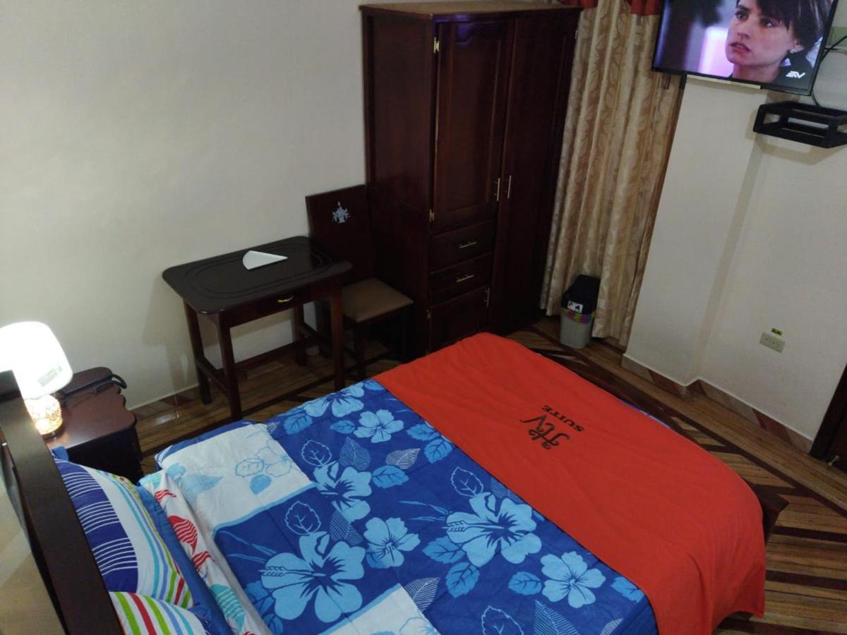 Hotel Velanez Suite Riobamba Exterior foto