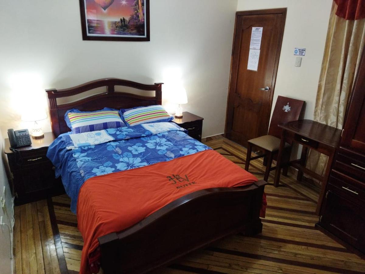 Hotel Velanez Suite Riobamba Exterior foto